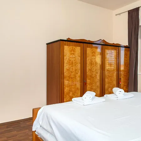 Two-bedroom In Apartman *
